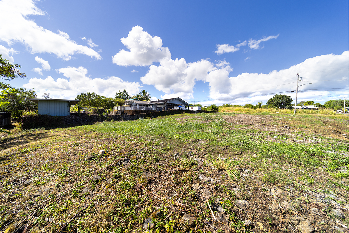 10 Lot Hilo, HI 96720 - Photo 7 of 14 a view of a lake with a big yard