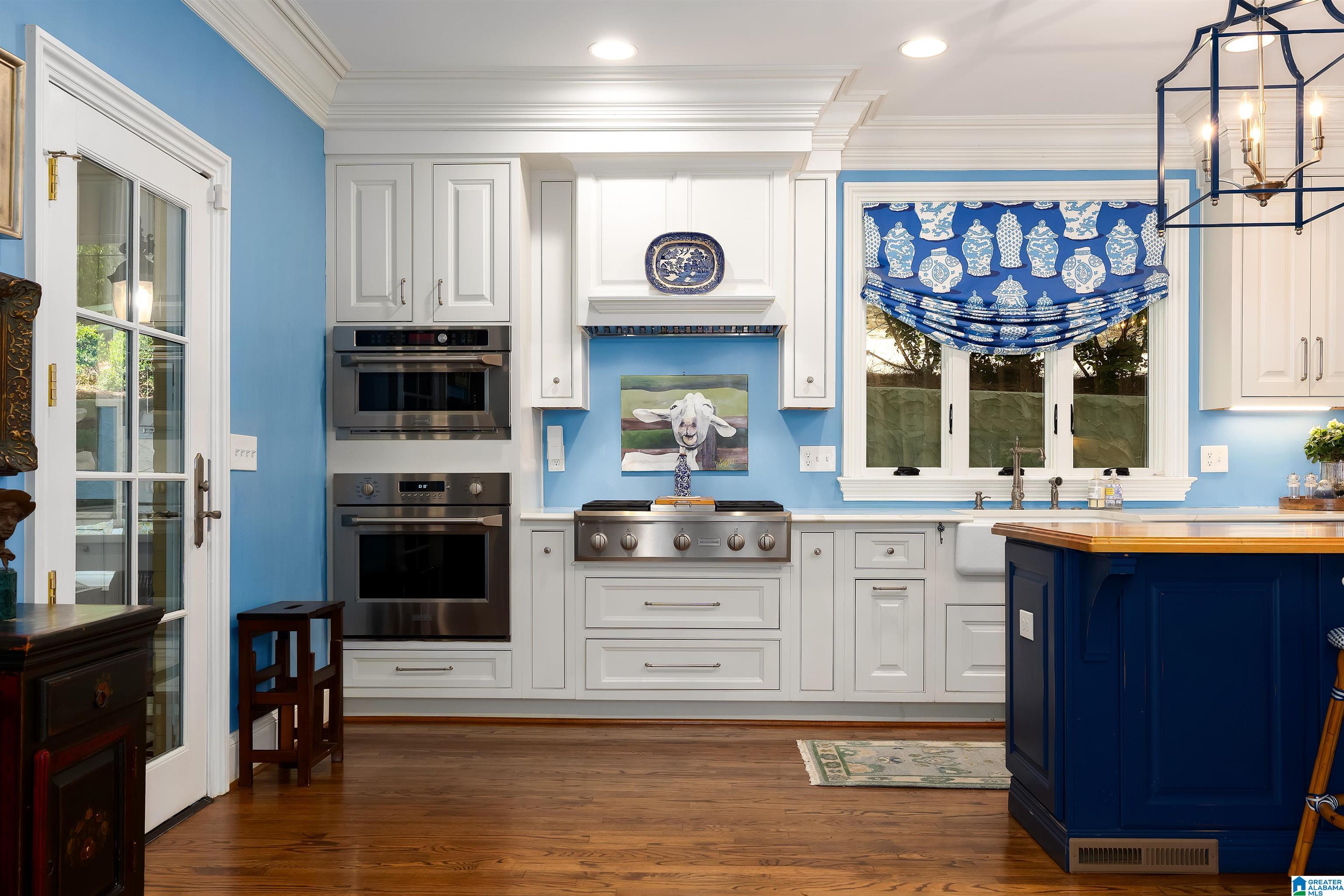 14 Woodhill Road Birmingham, AL 35213 - Photo 12 of 55