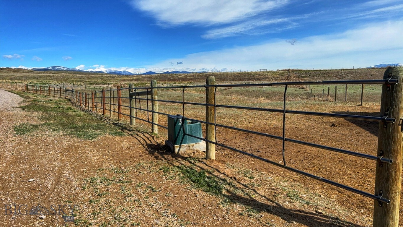 600 Blue Ribbon Lane Dillon, MT 59725 - Photo 30 of 65 New Fencing