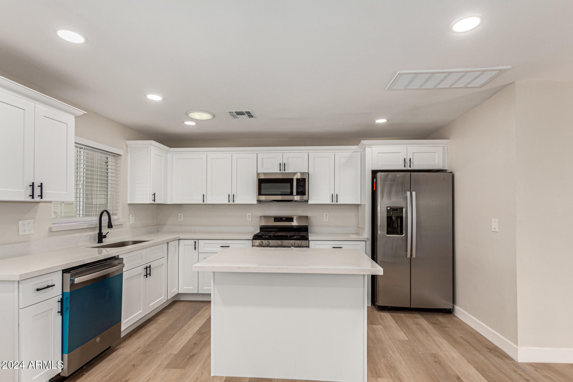 818 West Elna Rae Street Tempe, AZ 85281 - Photo 22 of 52 16-Elna Rae