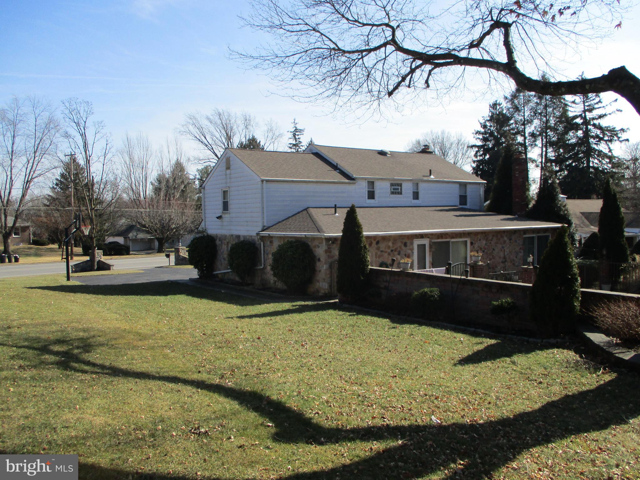1044 Welsh Road Philadelphia, PA 19115 - Photo 12 of 35
