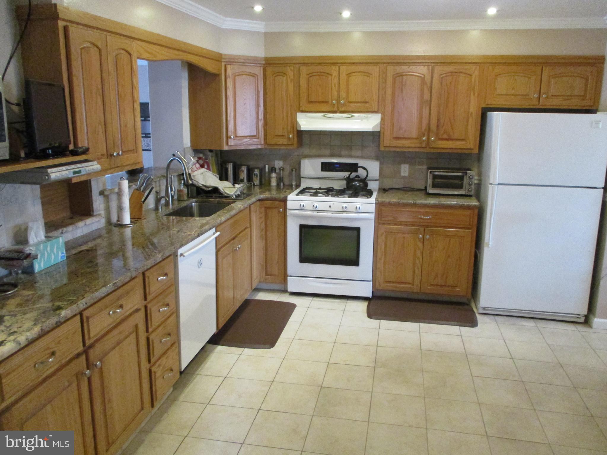 1044 Welsh Road Philadelphia, PA 19115 - Photo 21 of 35