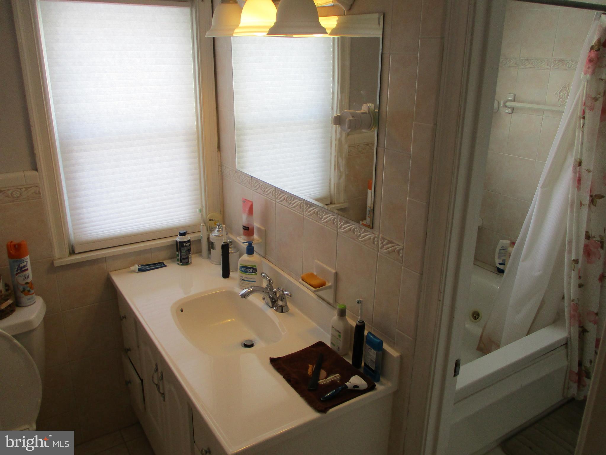 1044 Welsh Road Philadelphia, PA 19115 - Photo 26 of 35