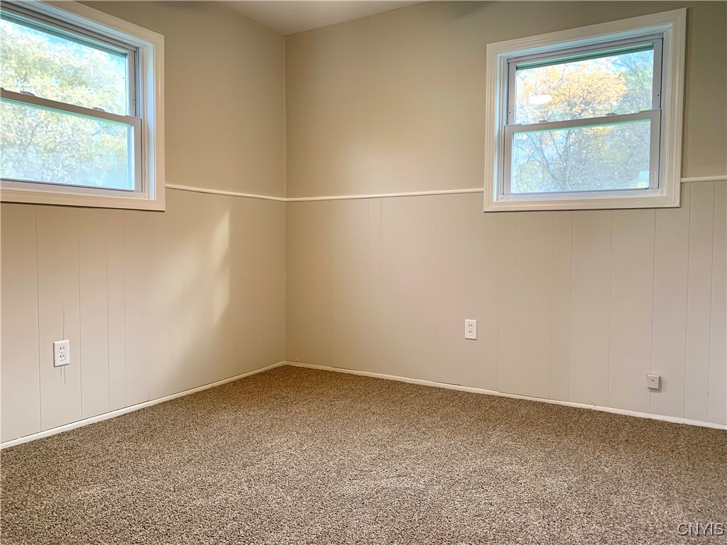 7928 Eisenhower Boulevard Cicero, NY 13030 - Photo 25 of 33