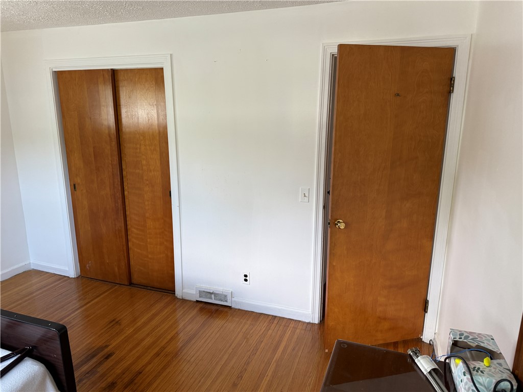 107 Long Meadow Drive Rochester, NY 14621 - Photo 2 of 10