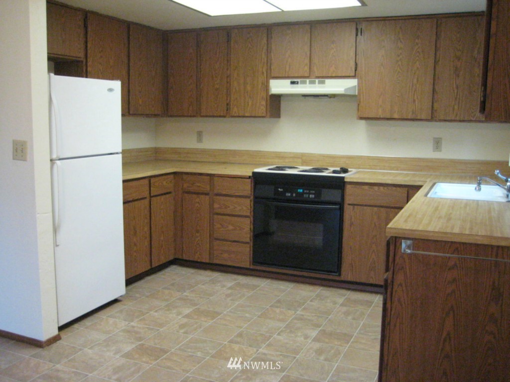 3827 Maple Avenue, Unit A&B Bremerton, WA 98310 - Photo 5 of 14 Gallery Image 5