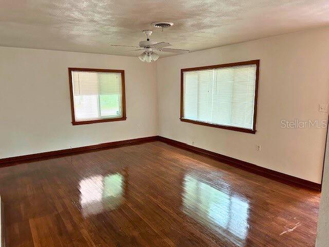 708 Guild Drive Venice, FL 34285 - Photo 4 of 9