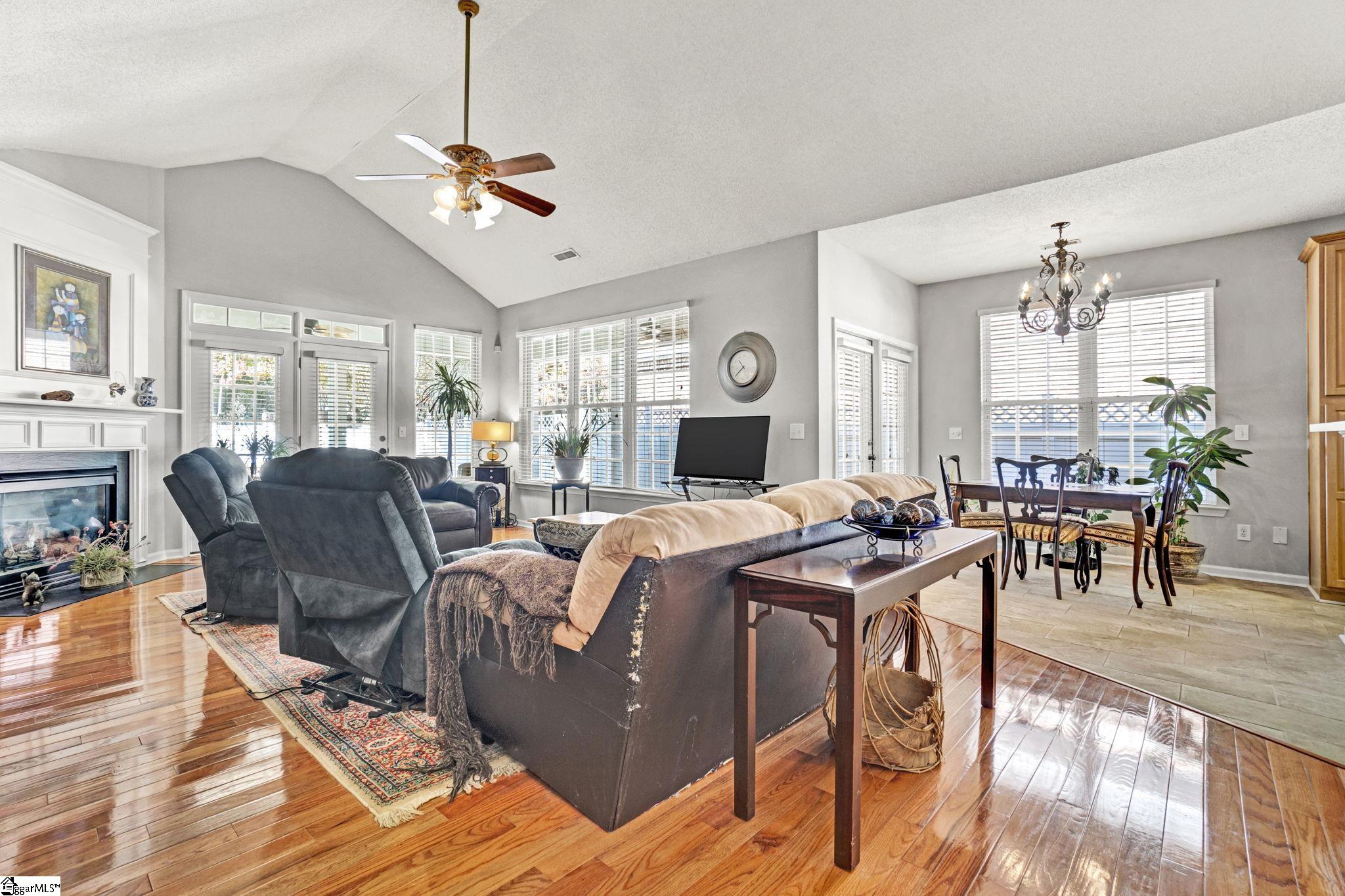 111 Lansfair Way Greenville, SC 29607 - Photo 6 of 42