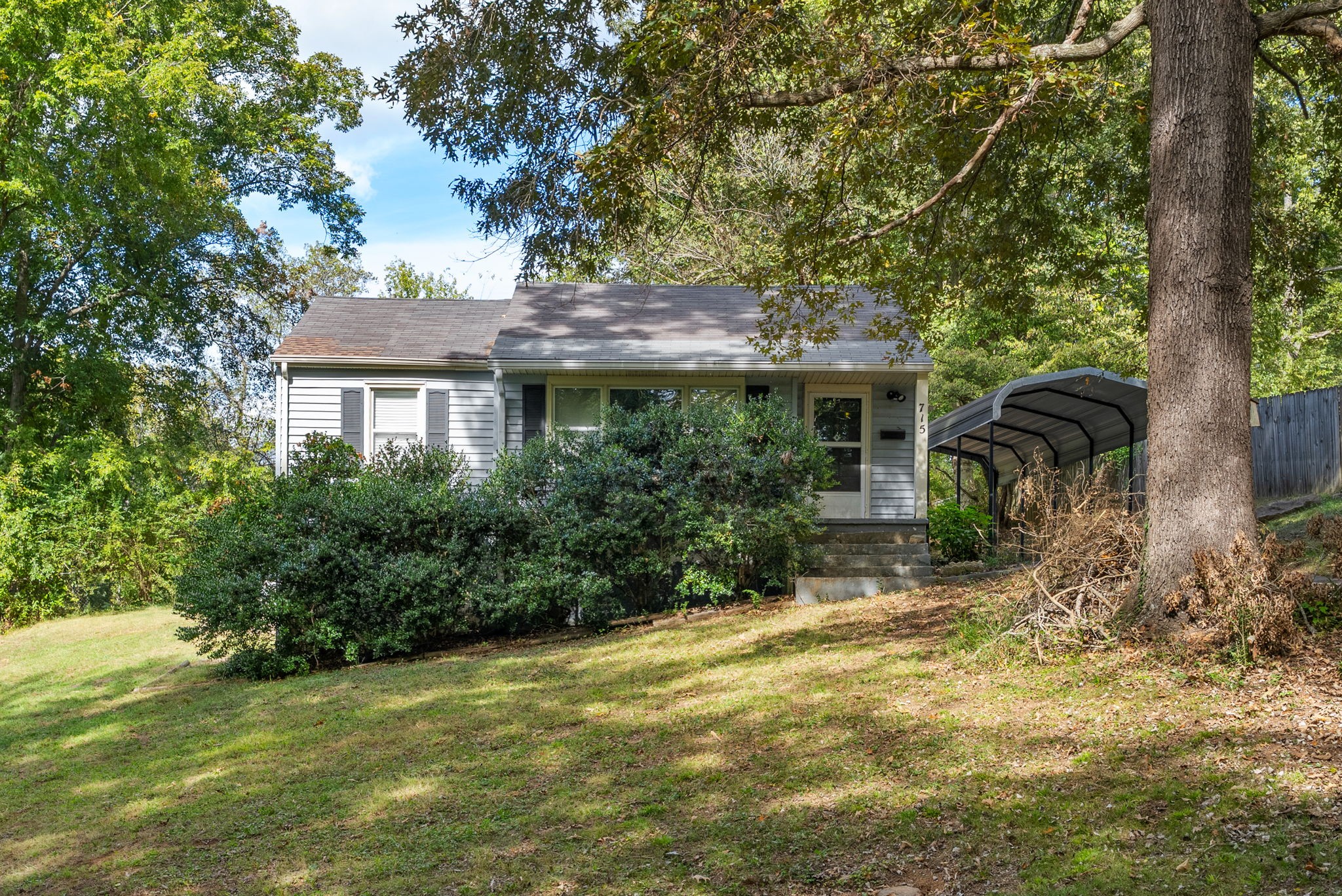 715 Ridgecrest Drive Clarksville, TN 37040 - Photo 3 of 10 Gallery Image 3