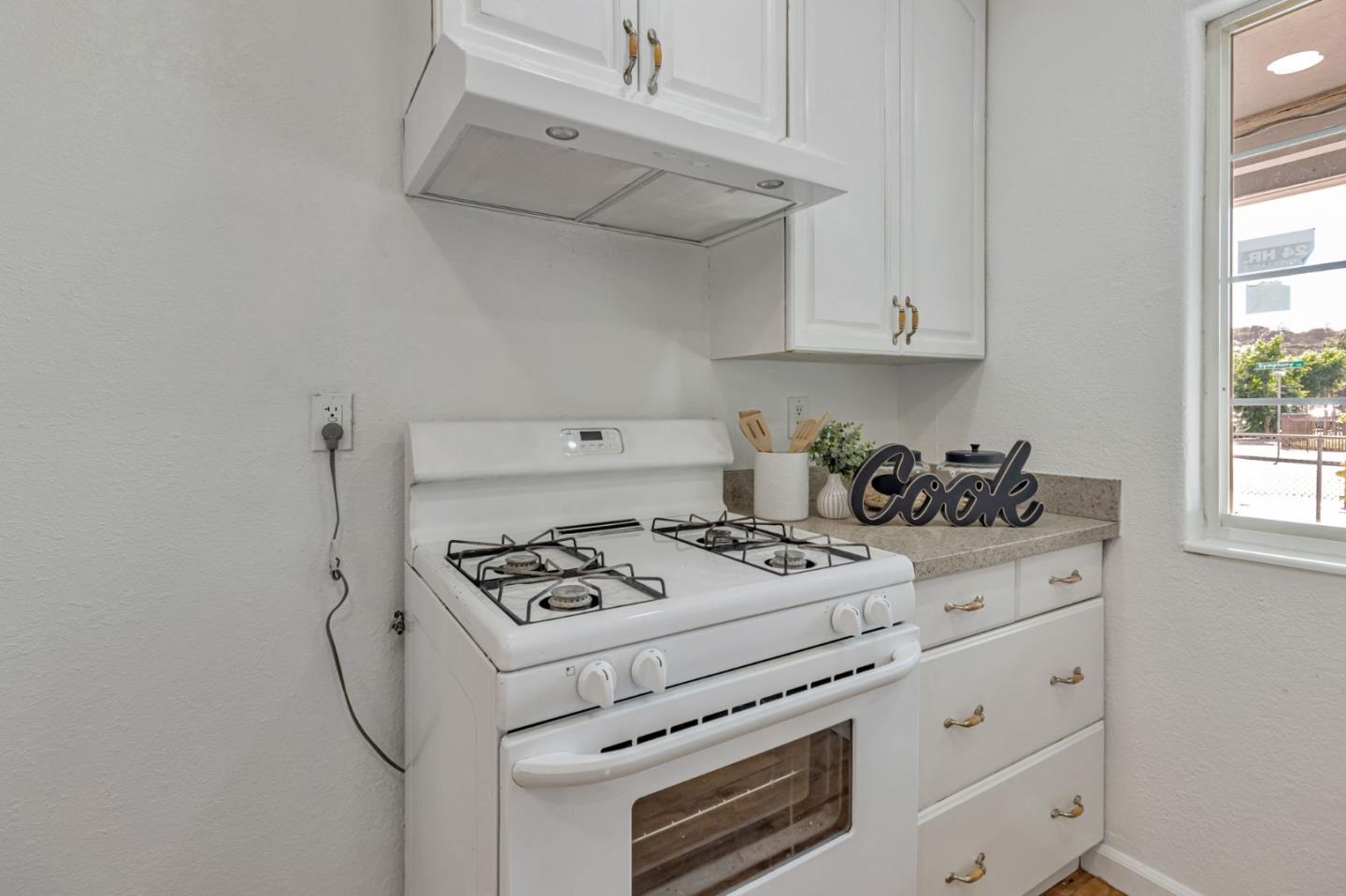 4692 Symphony Lane San Jose, CA 95111 - Photo 13 of 38