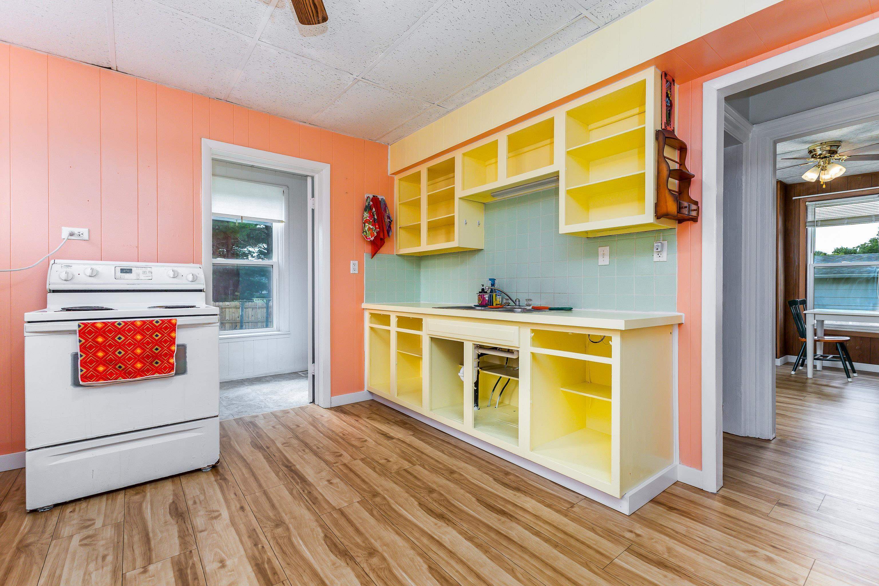 615 Park Street Warren, IL 61087 - Photo 3 of 17