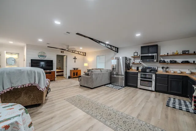 $335,000 | 225 Sticine Road, Guys, TN 38339