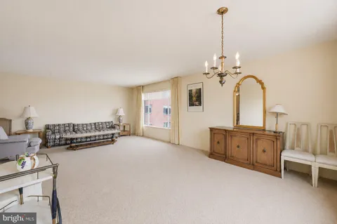 $485,000 | 5301 Westbard Circle, Unit 334, Bethesda, MD 20816