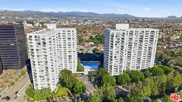 $4,595 | 2160 Century Park, Unit 910, Los Angeles, CA 90067
