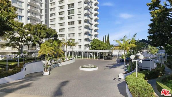 $4,595 | 2160 Century Park, Unit 910, Los Angeles, CA 90067