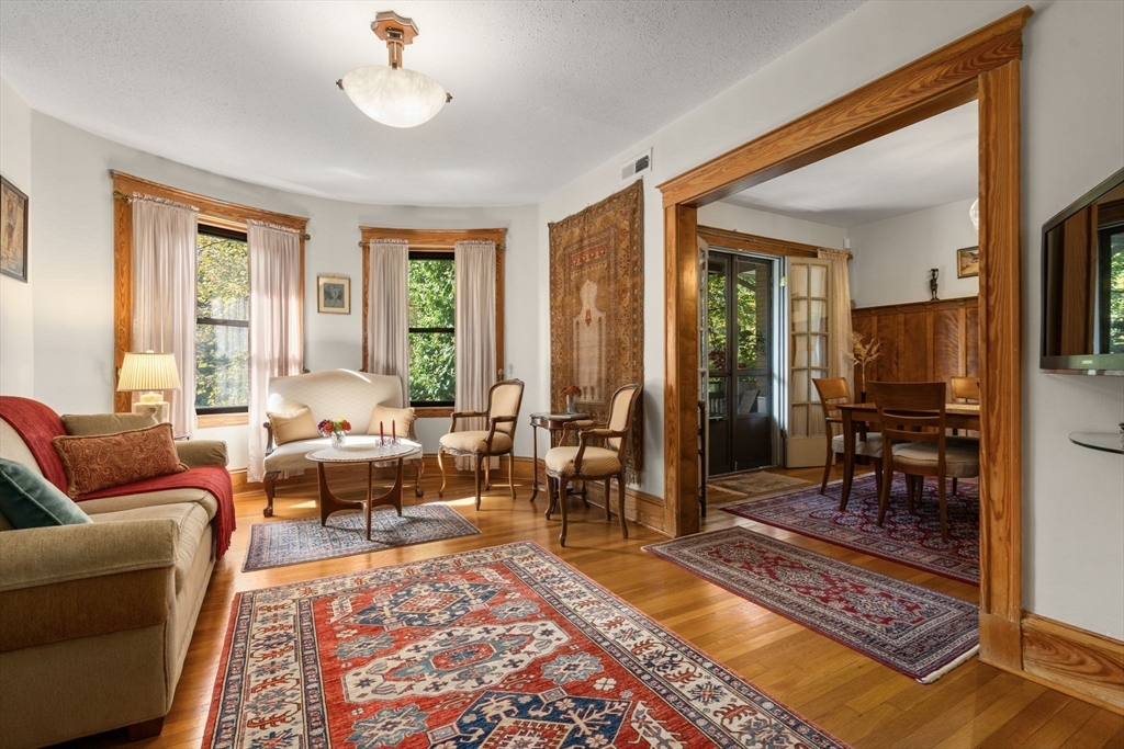 49 Winchester Street, Unit 2 Brookline, MA 02446 - Photo 3 of 16