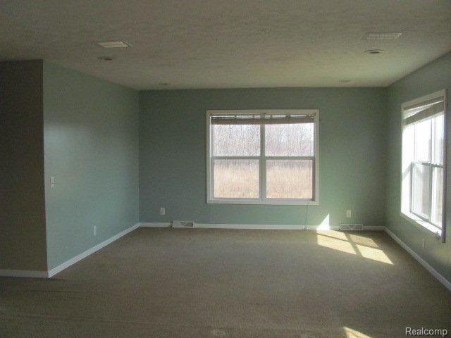 3039 Beck Road Howell, MI 48843 - Photo 3 of 13 7!family Room!