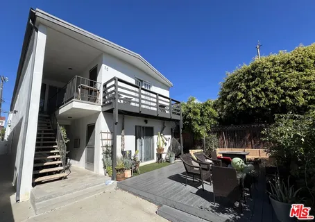 $2,695,000 | 35 23rd Avenue, Venice, CA 90291