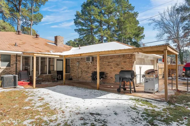 $2,500 | 9910 Beaver Creek Drive, Shreveport, LA 71106