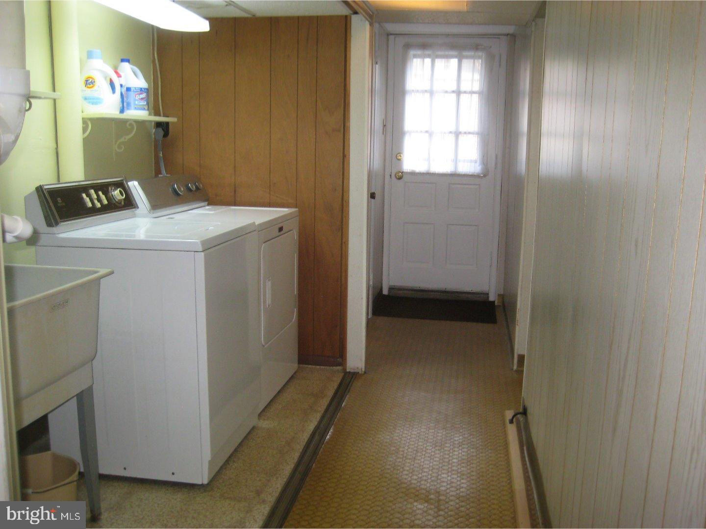 13494 Trevose Road Philadelphia, PA 19116 - Photo 23 of 25 Laundry Room