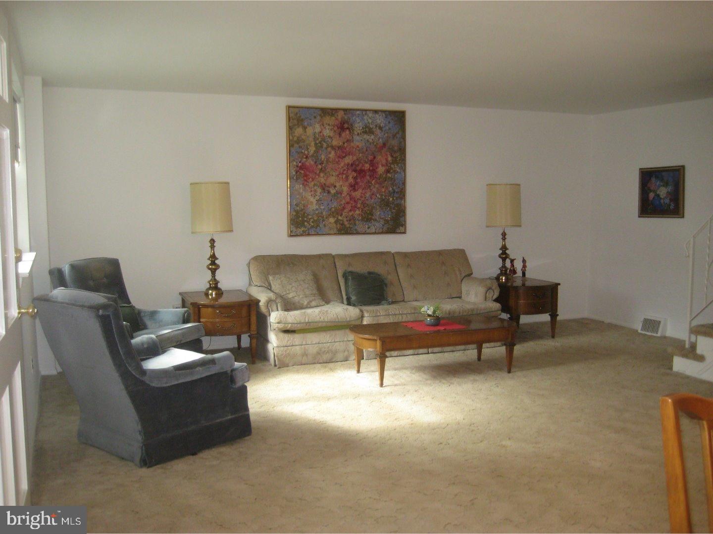 13494 Trevose Road Philadelphia, PA 19116 - Photo 7 of 25 Living Room