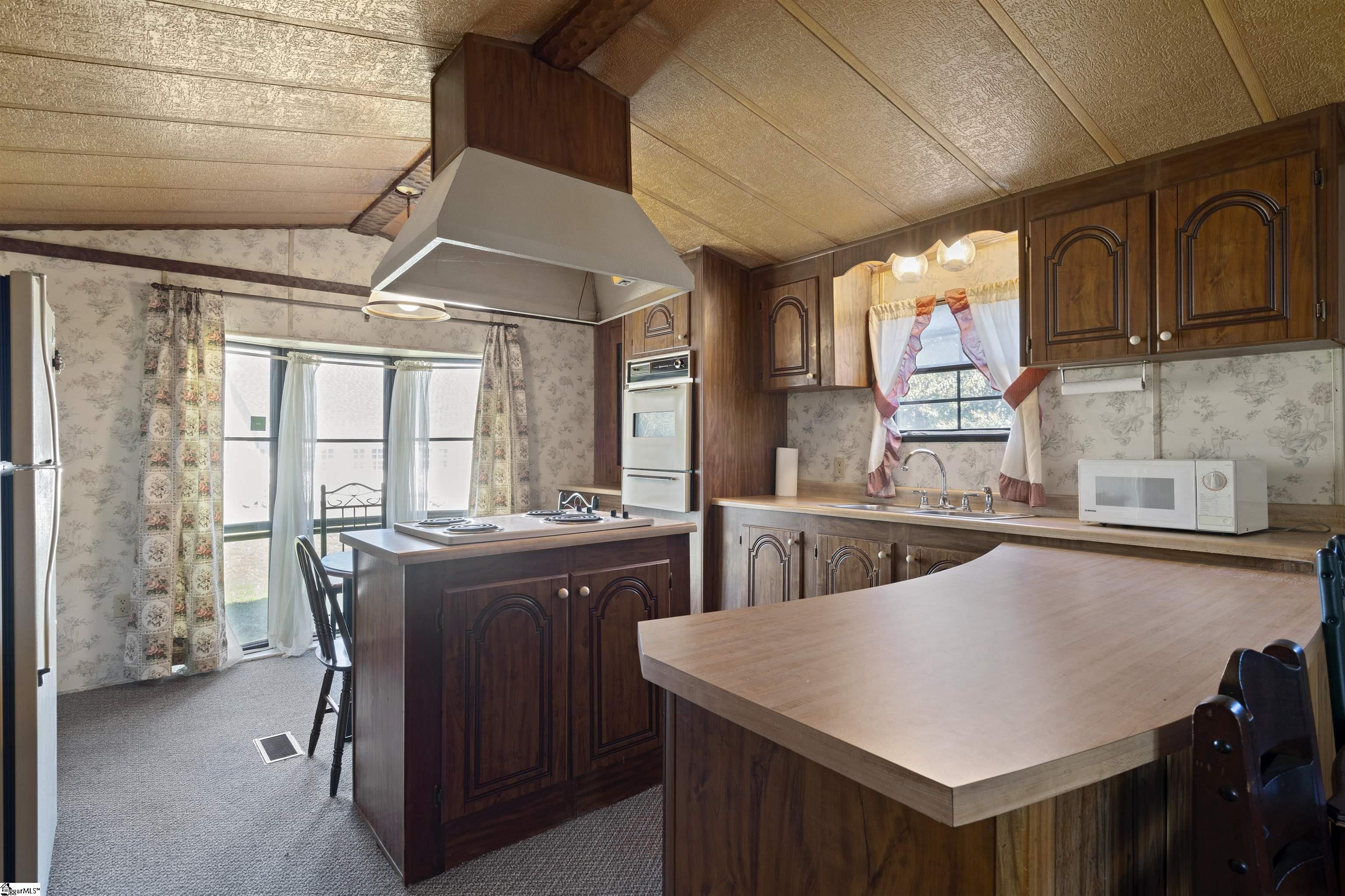 2 Hale Street Pelzer, SC 29669 - Photo 26 of 31 Mobile home kitchen