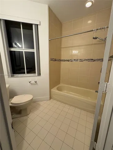 $2,600 | 10902 Northwest 83rd Street, Unit 224, Doral, FL 33178