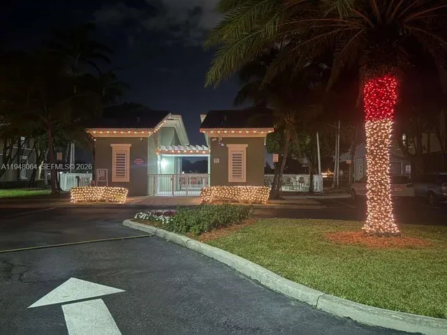 $2,600 | 10902 Northwest 83rd Street, Unit 224, Doral, FL 33178