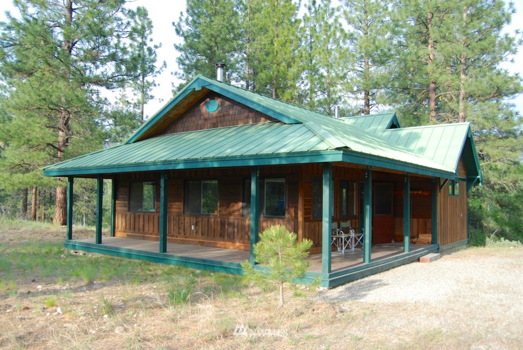 28 Northcott Road Winthrop, WA 98862 - Photo 1 of 25 Gallery Image 1