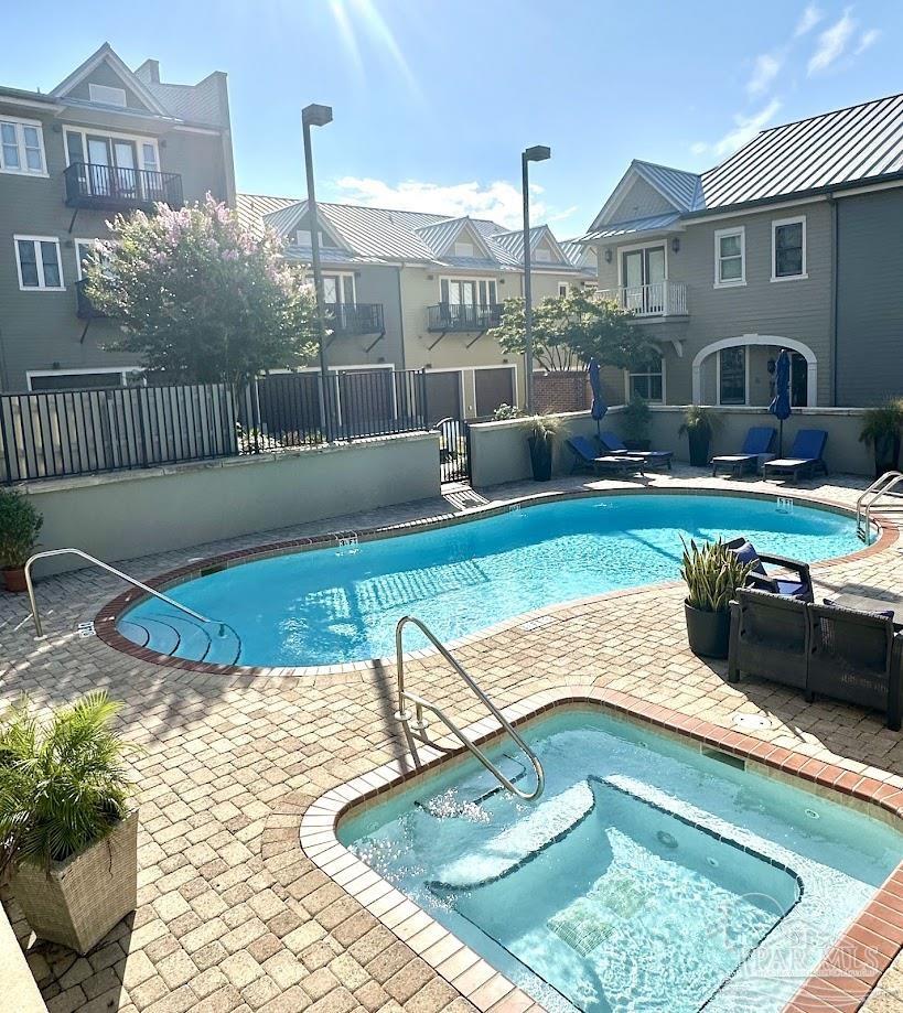 525 North Spring Street, Unit 6 Pensacola, FL 32501 - Photo 25 of 27