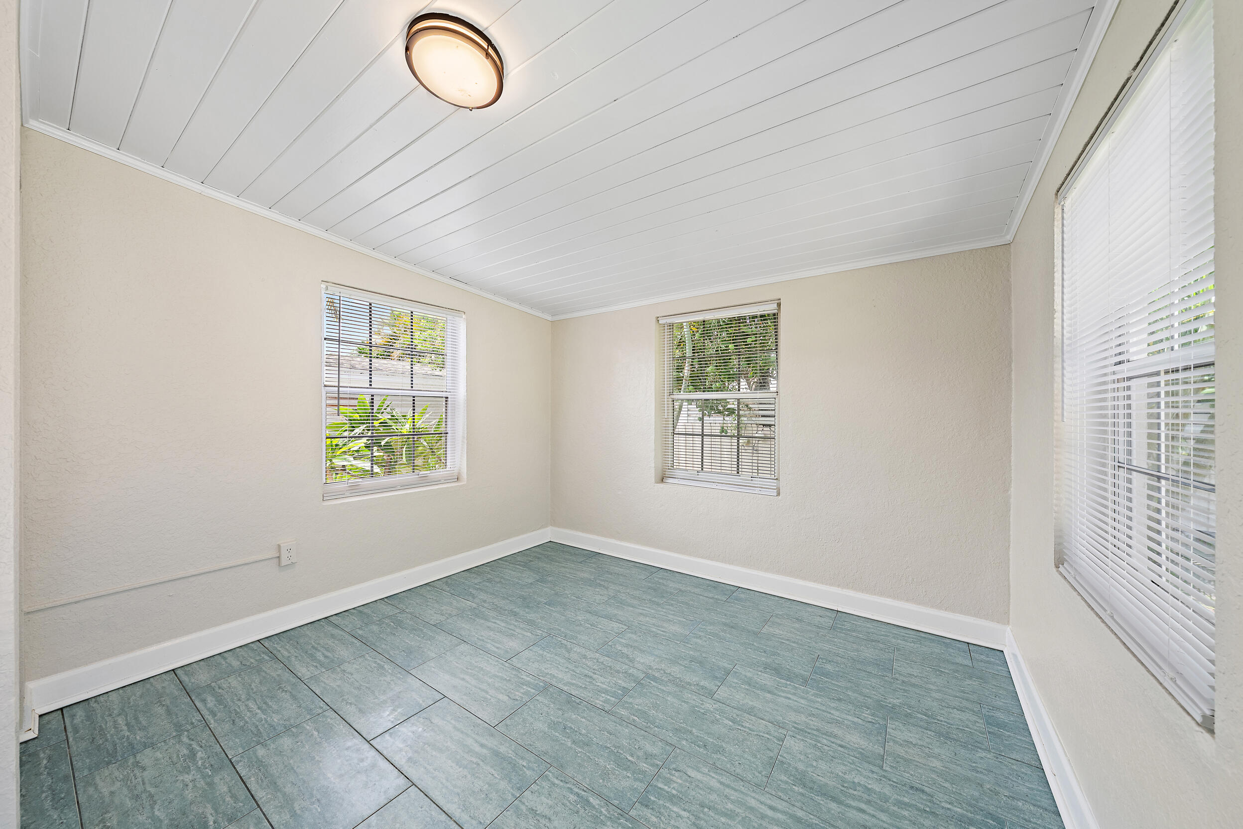 200 East 24th Street Riviera Beach, FL 33404 - Photo 17 of 22 Bedroom