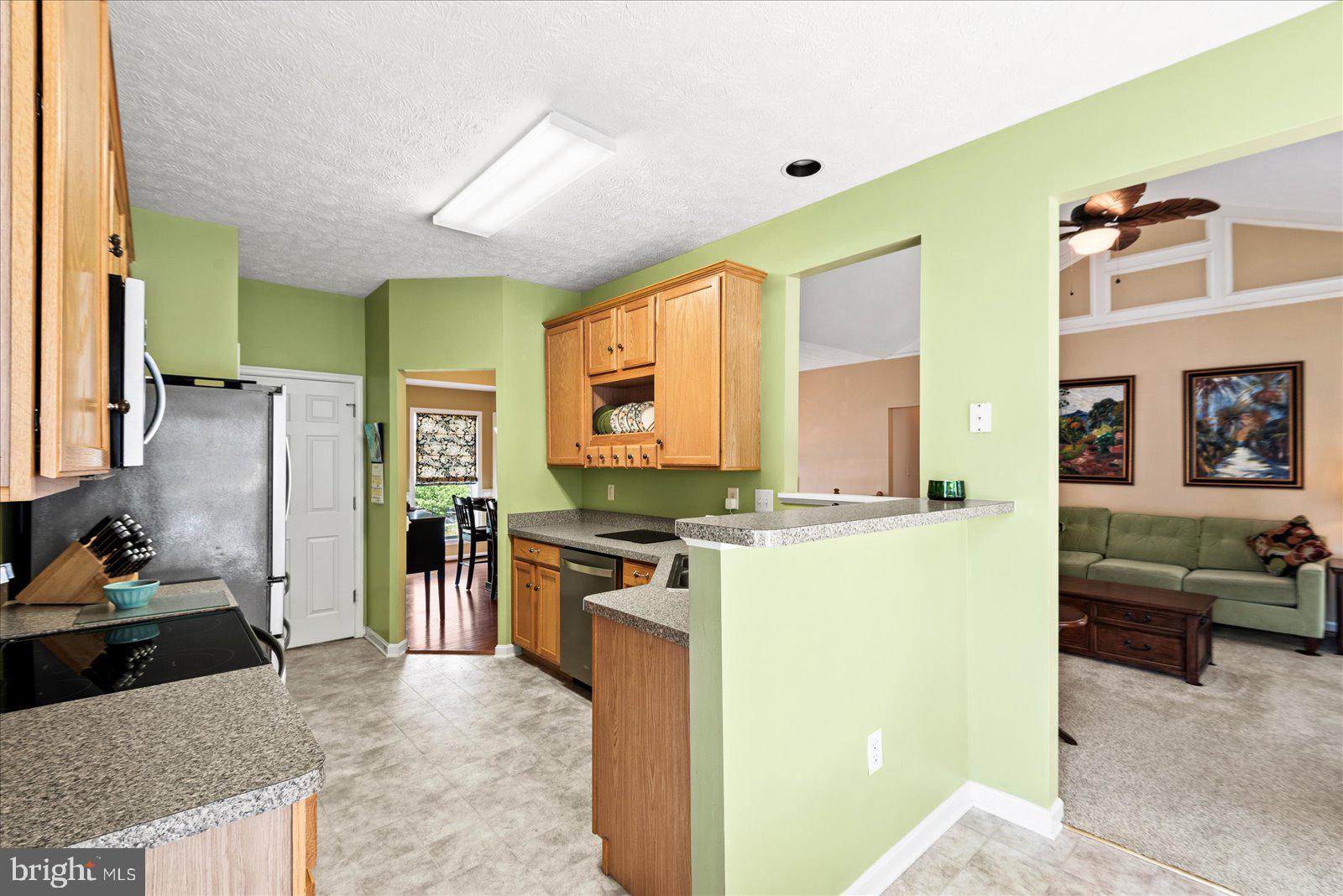 302 Forest Avenue Colonial Beach, VA 22443 - Photo 13 of 56 Kitchen