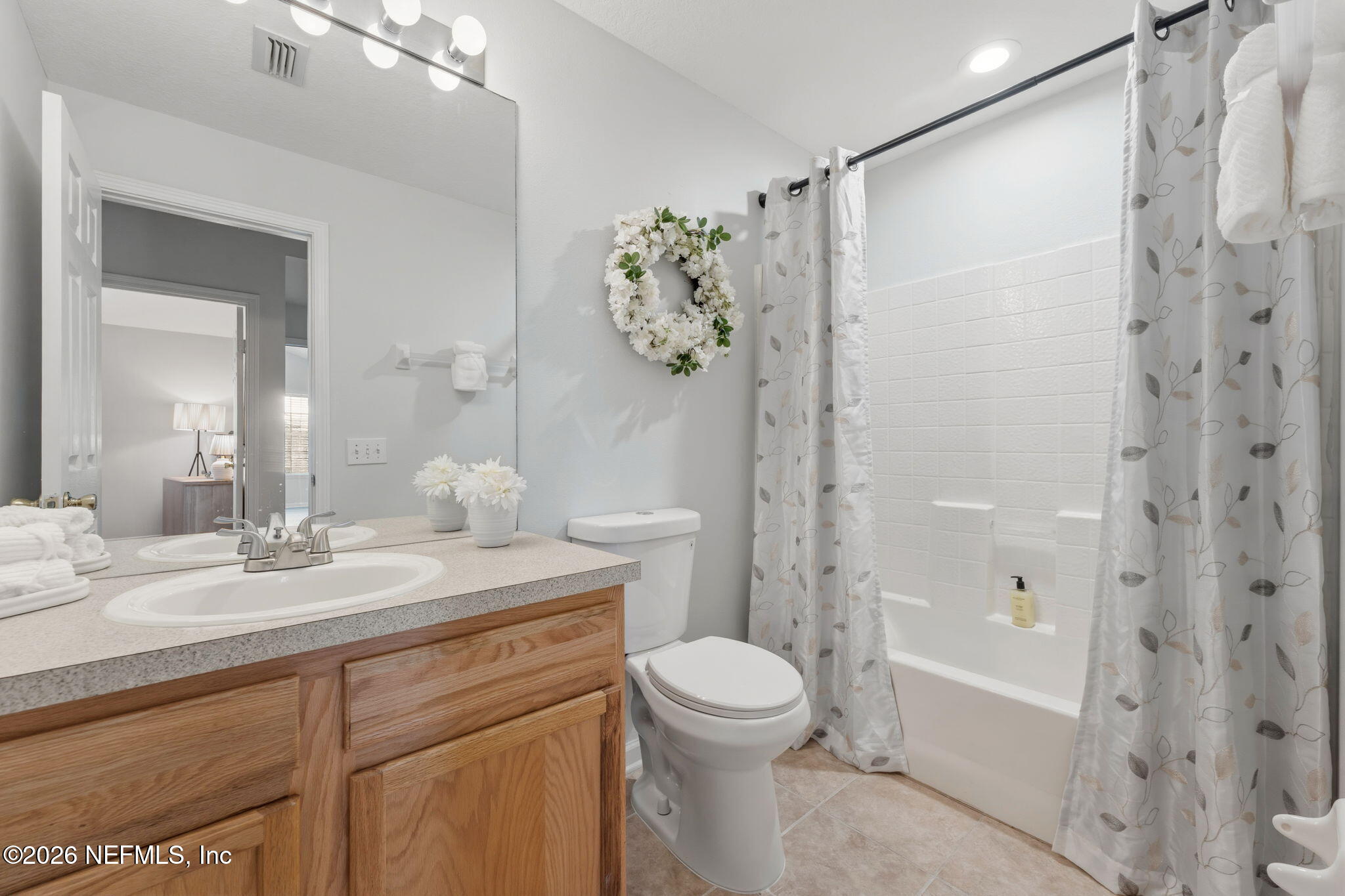 7990 Baymeadows Road East, Unit 1705 Jacksonville, FL 32256 - Photo 17 of 29 21-web-or-mls-DSC00039