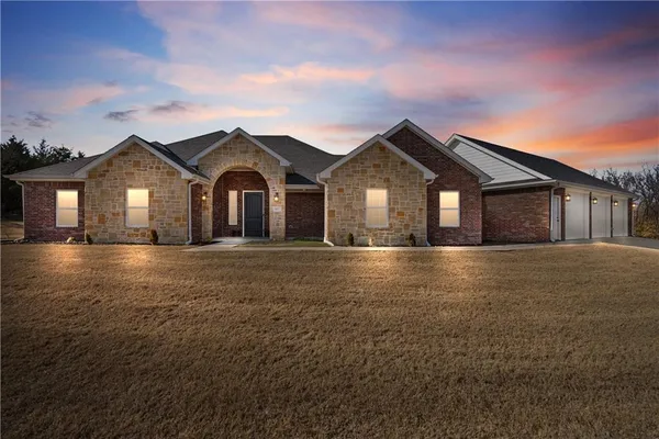 $499,900 | 4343C County Road 2000, Coffeyville, KS 67337