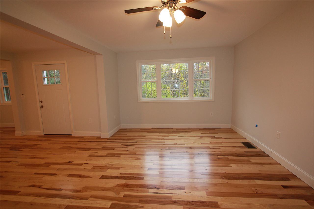 87 North River Road Epping, NH 03042 - Photo 7 of 19
