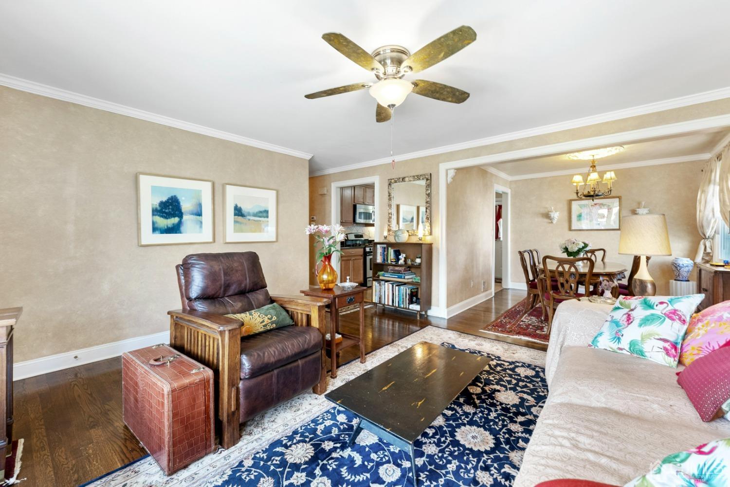 27 Rector Avenue Woodbridge, NJ 07095 - Photo 3 of 22 Gallery Image 3