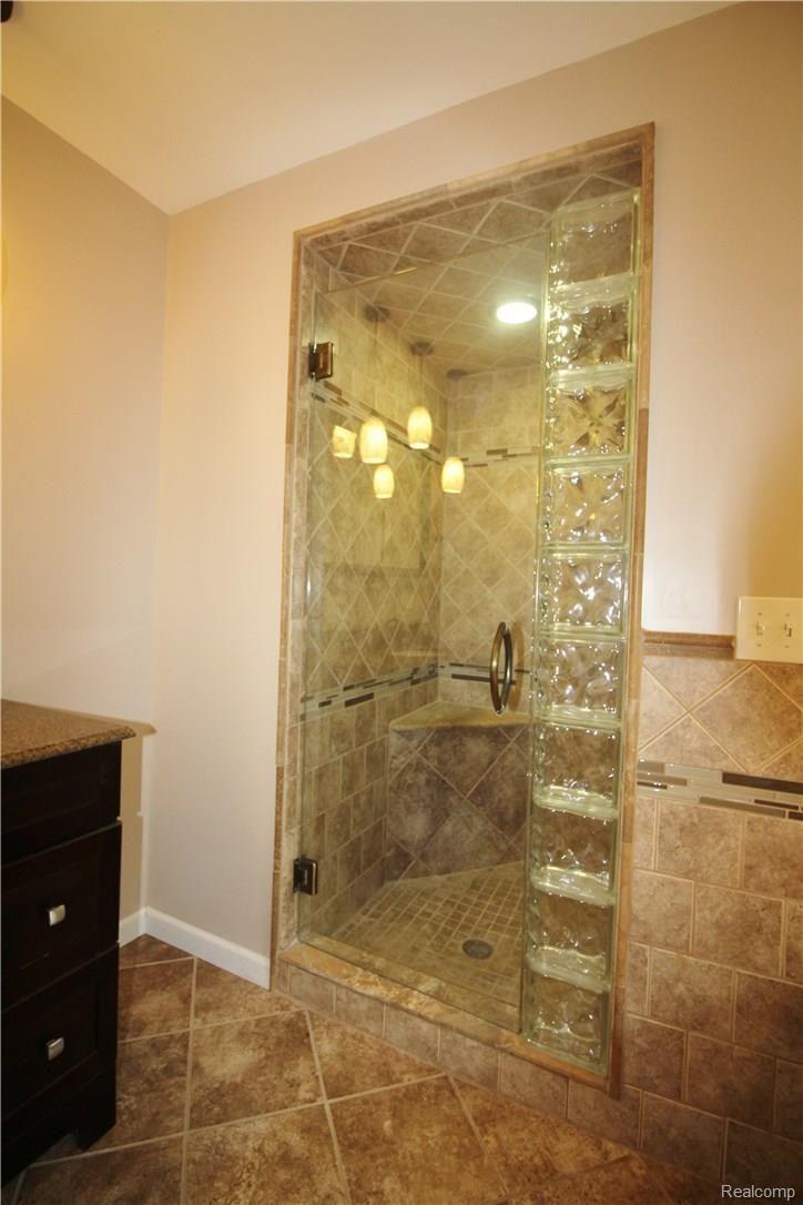 13670 Farm Road Belleville, MI 48111 - Photo 26 of 46 IMG_5826.JPG