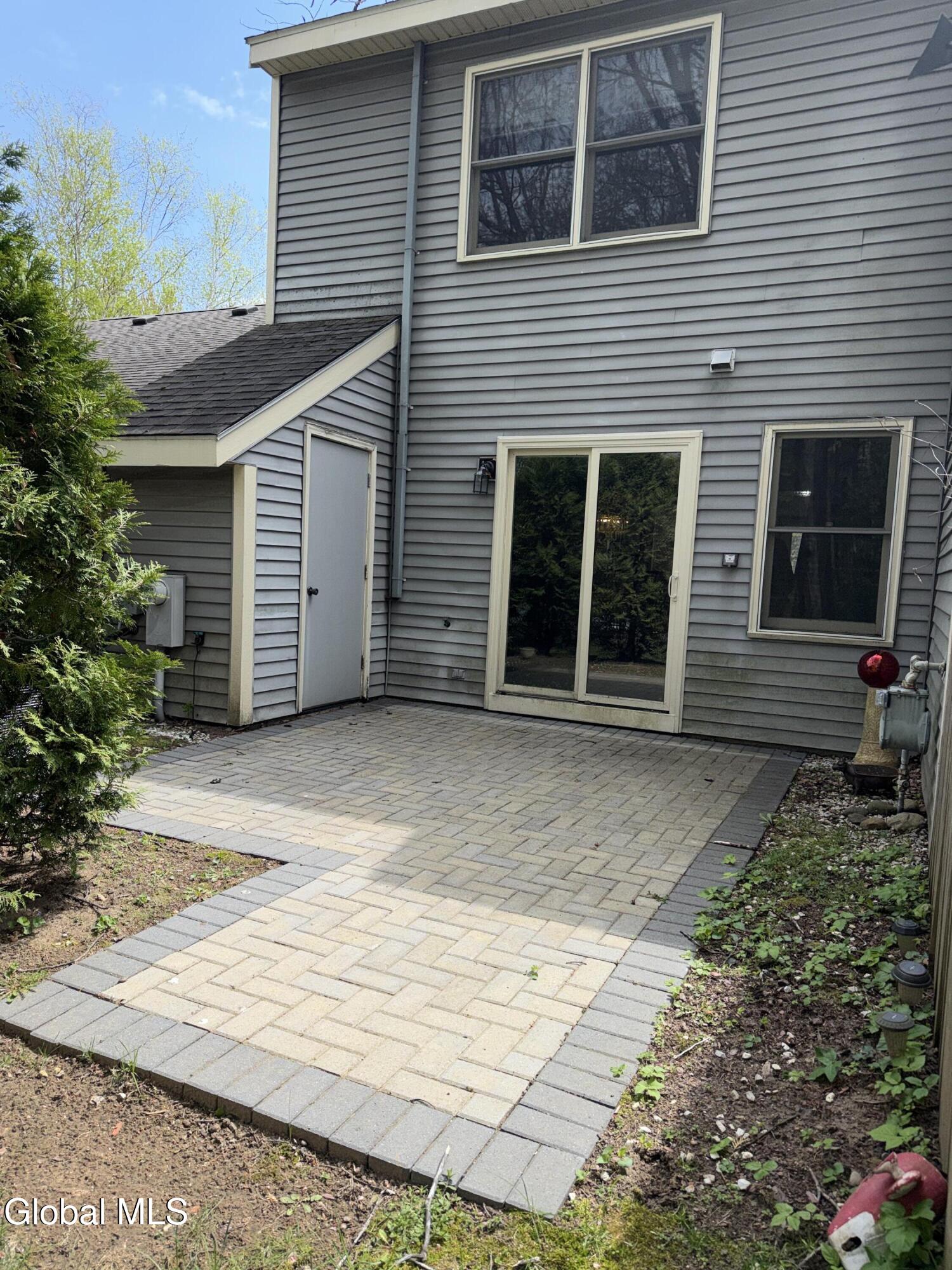 10 Bennington Way Halfmoon, NY 12065 - Photo 20 of 23 IMG_0918