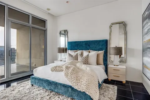 $1,650,000 | 1717 Arts Plaza, Unit 2107, Dallas, TX 75201