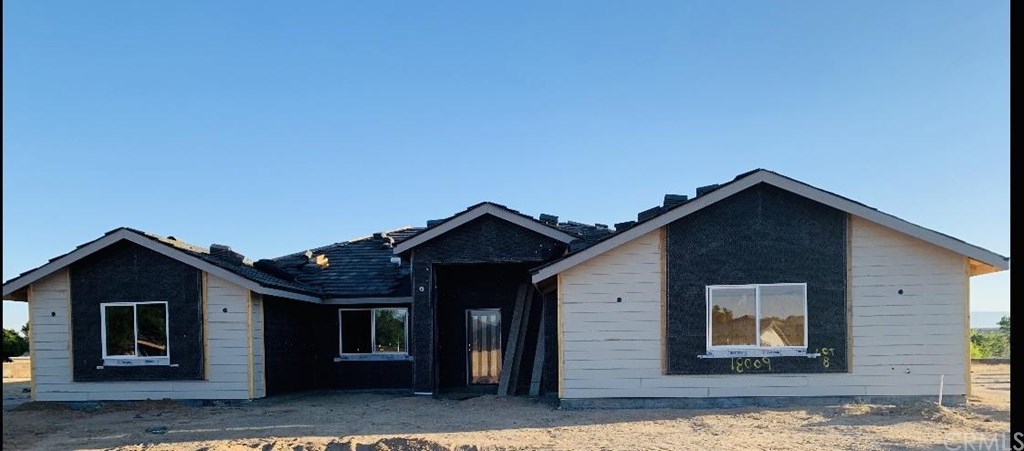 18009 Mondamon Road Apple Valley, CA 92307 - Photo 1 of 1