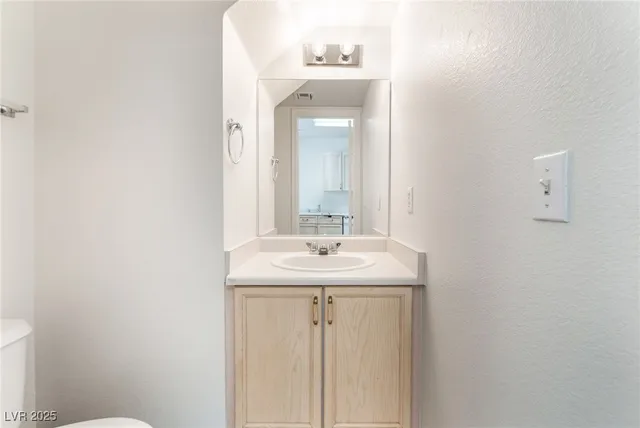 $1,725 | 8416 Sewards Bluff Avenue, Las Vegas, NV 89129