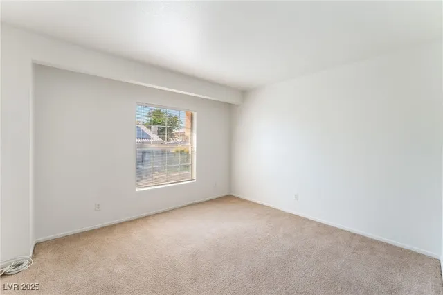 $1,725 | 8416 Sewards Bluff Avenue, Las Vegas, NV 89129