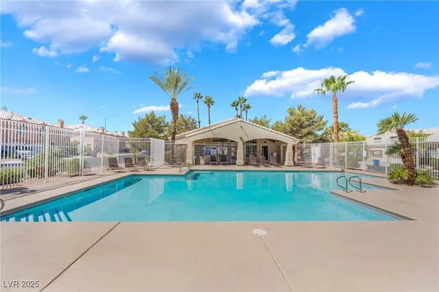 $1,725 | 8416 Sewards Bluff Avenue, Las Vegas, NV 89129