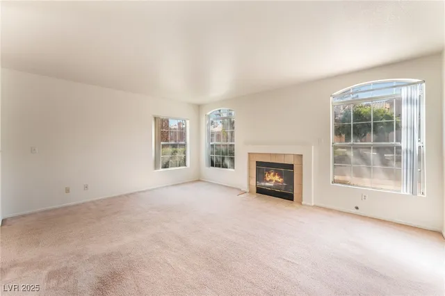 $1,725 | 8416 Sewards Bluff Avenue, Las Vegas, NV 89129