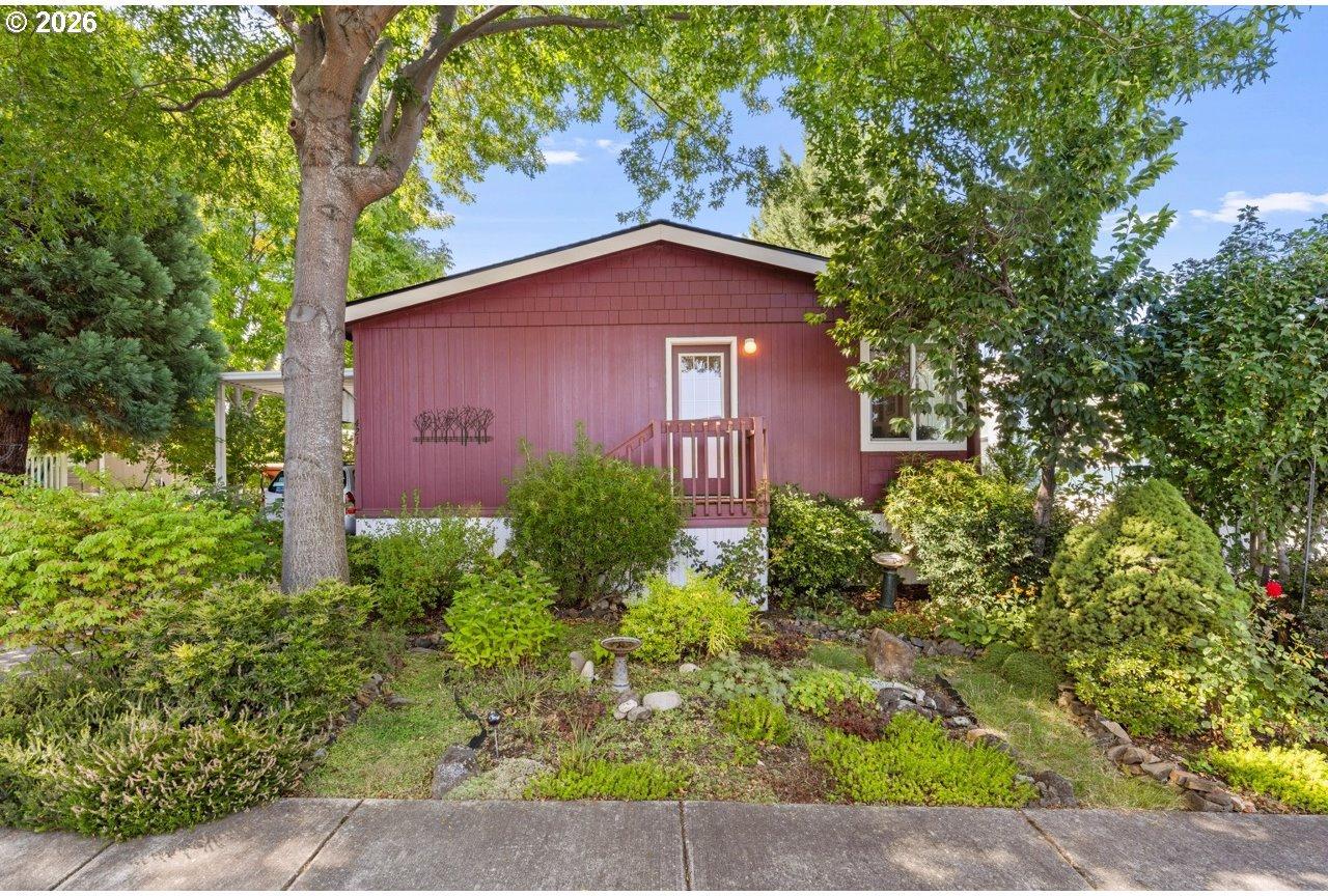 10 East South Stage Road, Unit 421 Medford, OR 97501 - Photo 3 of 30 Gallery Image 3
