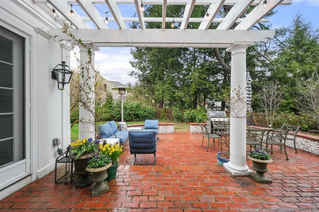 21 Alden Road Wellesley, MA 02481 - Photo 31 of 36