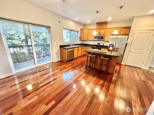 2006 112th Street Southwest Everett, WA 98204 - Photo 7 of 21