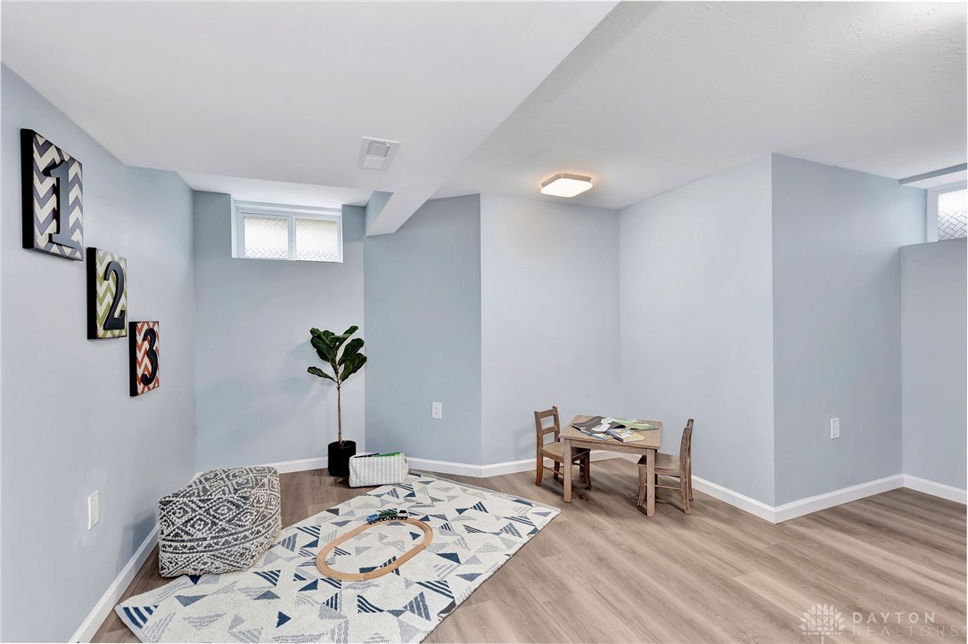 2942 Robin Road Dayton, OH 45409 - Photo 32 of 47 Gallery Image 32
