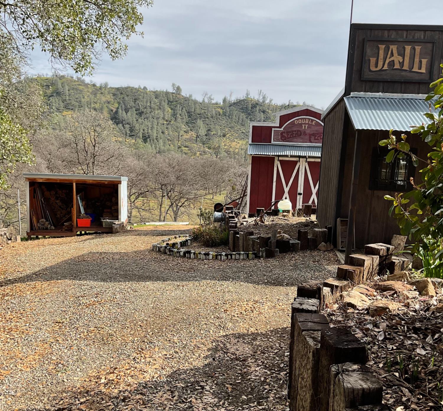 9390 Platina Road Igo, CA 96047 - Photo 33 of 49