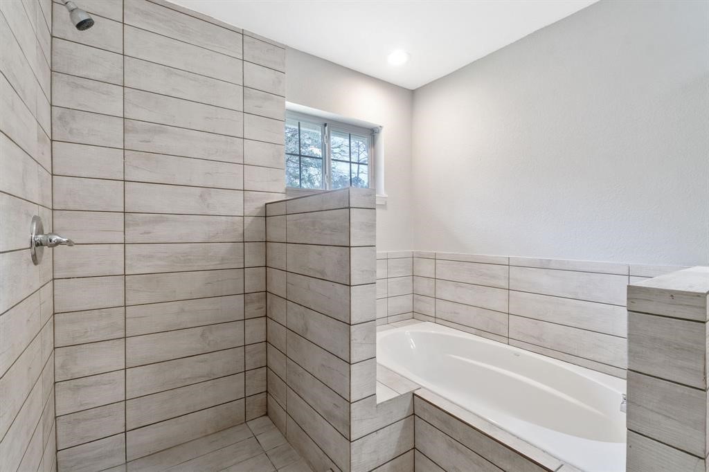 3614 Kentwood Drive Spring, TX 77380 - Photo 7 of 9